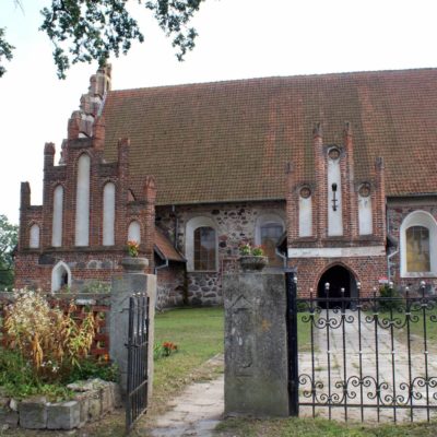 moltajny-14th-century-church-of-st.-anna