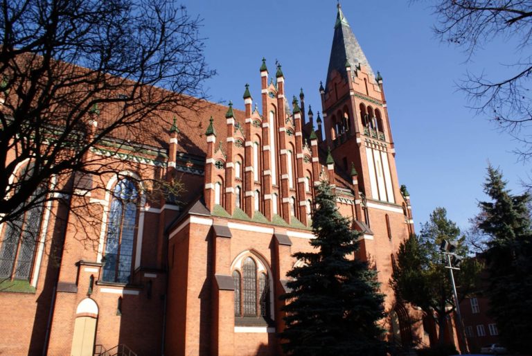 olsztyn-neo-gothic-church-of-the-sacred-heart-of-jesus