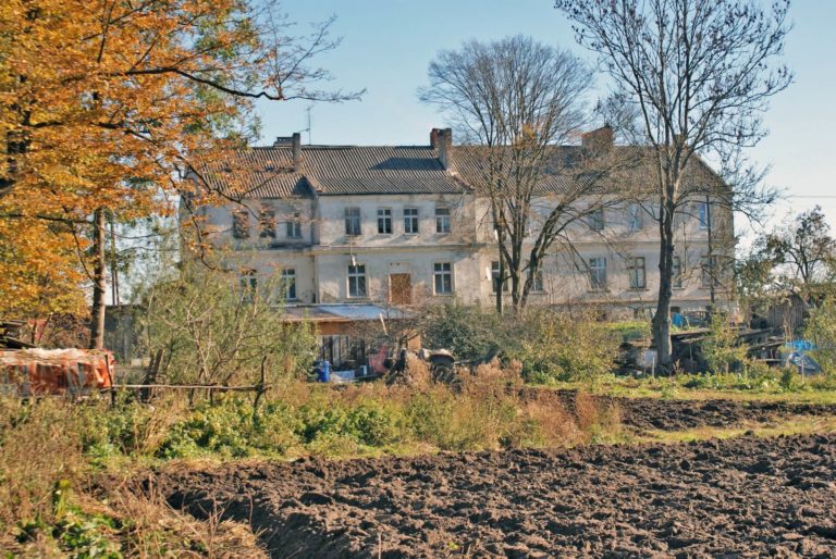 parcz-19th-century-manor-house