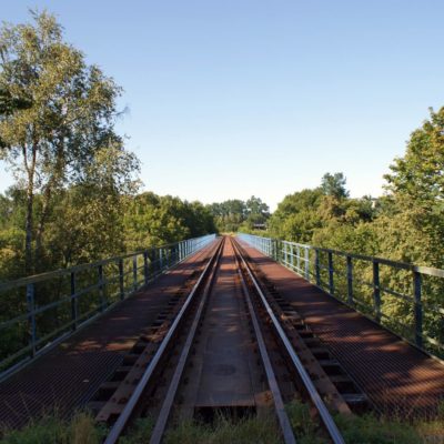 pieniezno-high-railway-bridge