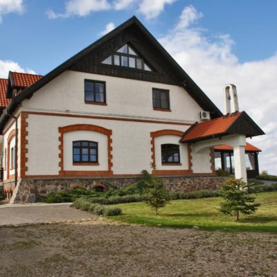 lasmiady-wies-i-jezioro