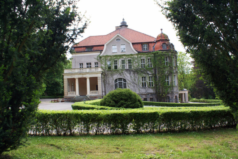 Łężany - neobarokowy pałac