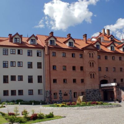 ryn-sredniowieczny-zamek-krzyzacki